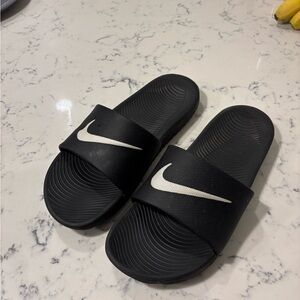 Nike slides